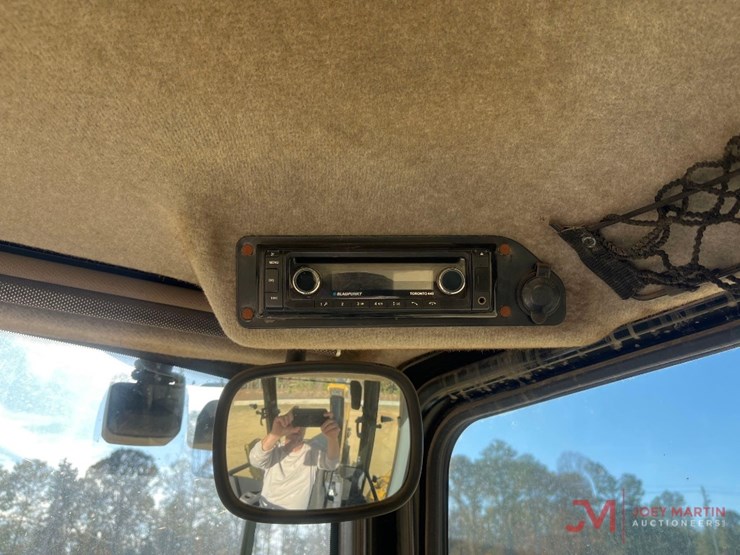 2017-caterpillar-420f-it-image-28