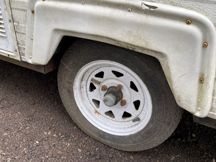 #1100-•-palomino-filly-sdl-popup-camper-(no-title)-image-8