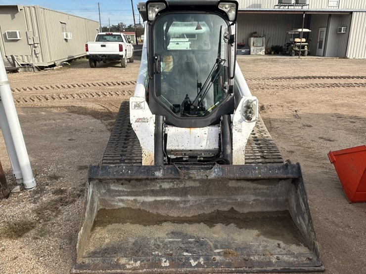 2021-bobcat-t770-image-3