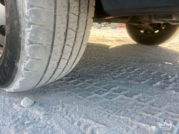 2017-ford-transit-image-35