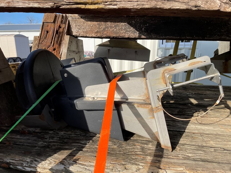 2024-salt-dogg-pro2000-image-13