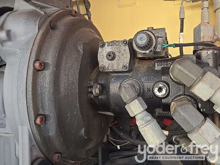 2014-jlg-800aj-image-81