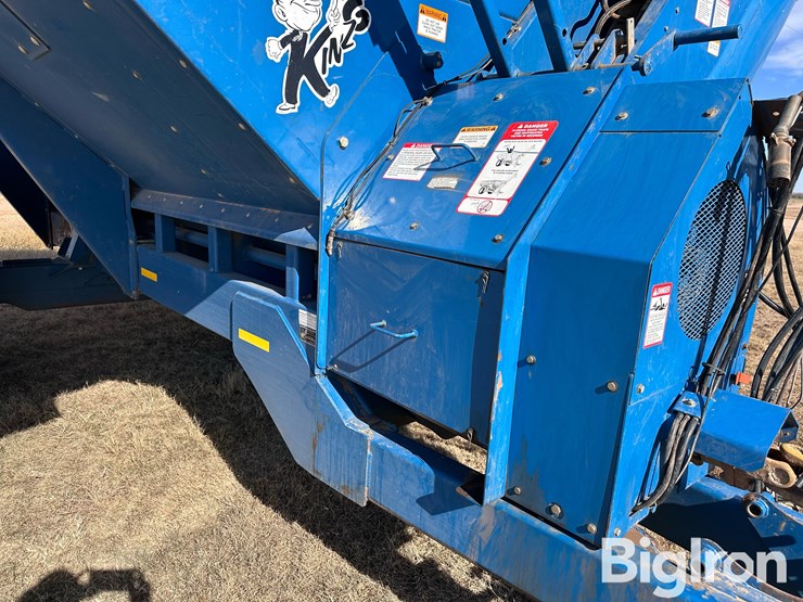 2003-kinze-850-image-16