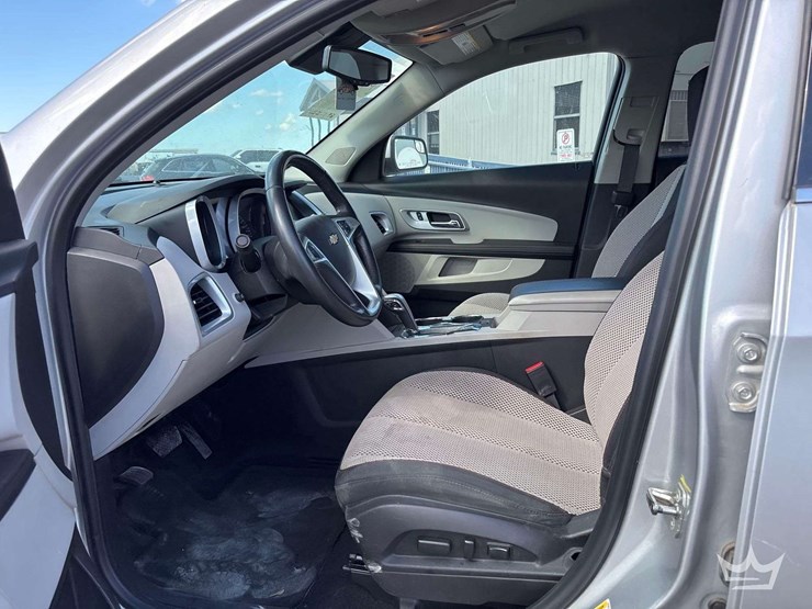 2012-chevrolet-equinox-image-11