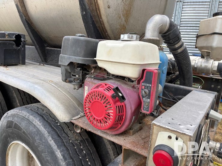 1974-heil-trailer-image-34