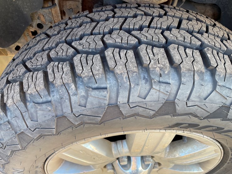 2012-ford-f150-xlt-image-45