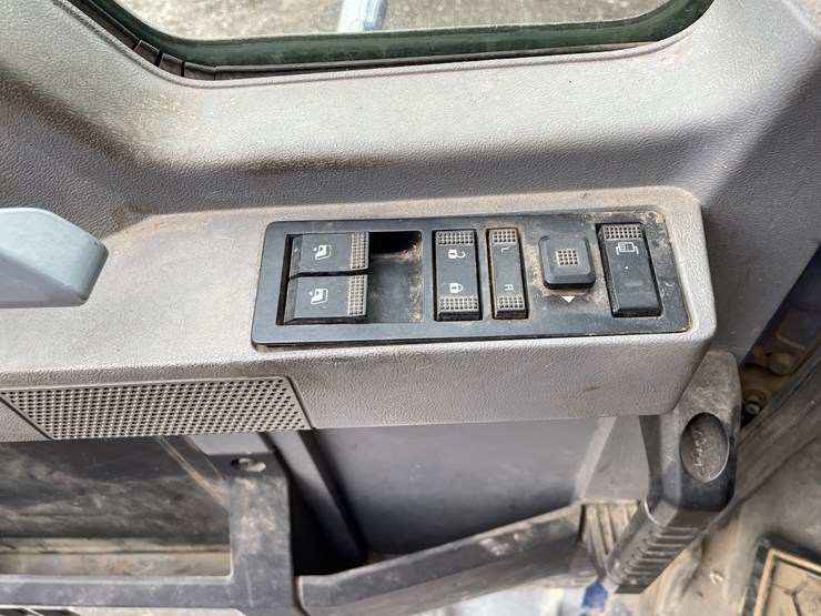 #1059-•-2021-mack-gr104b-quad-axle-dump-truck-(title-in-delay)-image-45