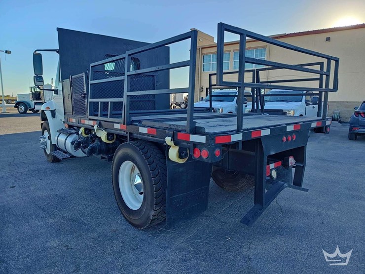 2011-international-durastar-4300-image-4