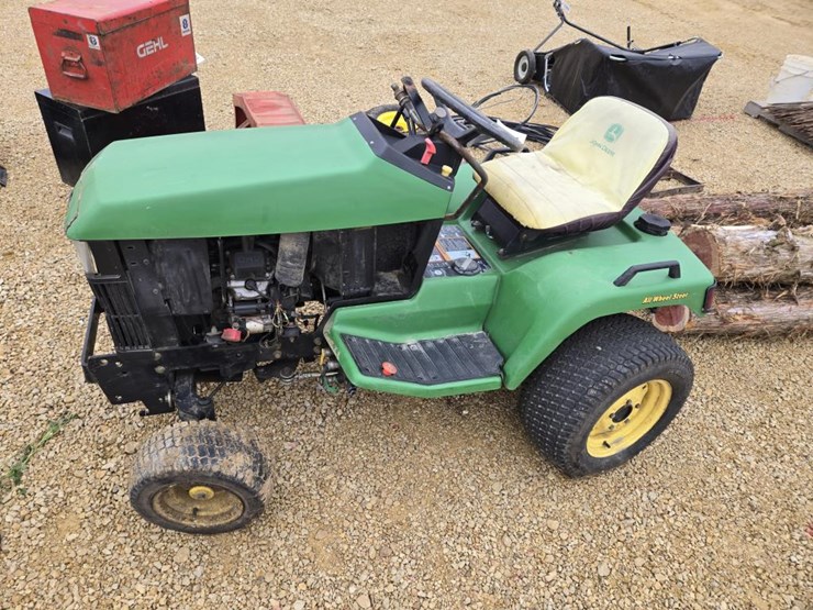 john-deere-425-image-1