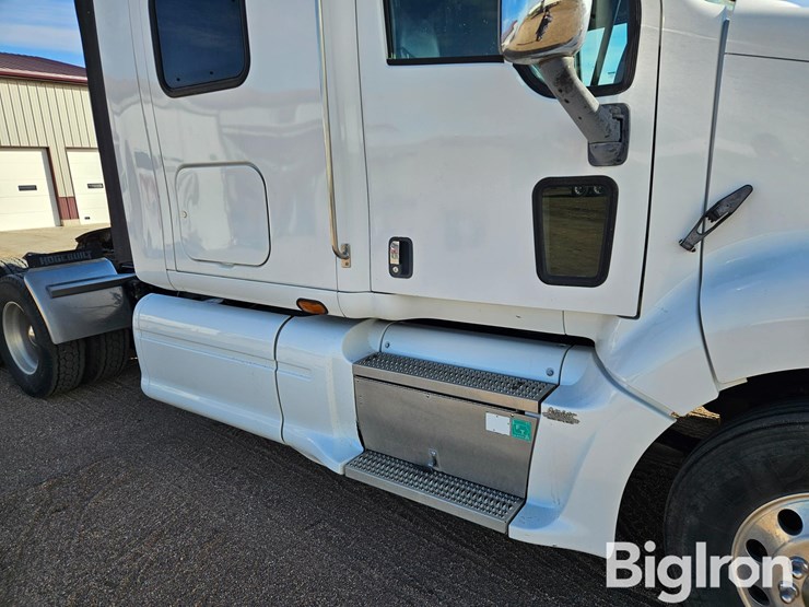 2007-peterbilt-387-image-13