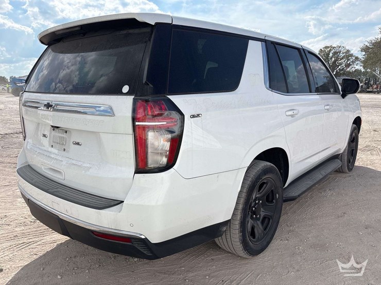 2023-chevrolet-tahoe-image-3