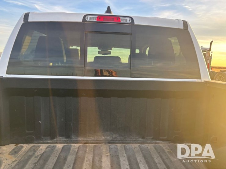 2019-dodge-1500-image-28