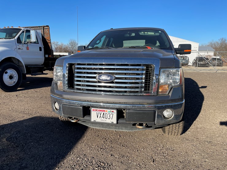 2012-ford-f150-xlt-image-2