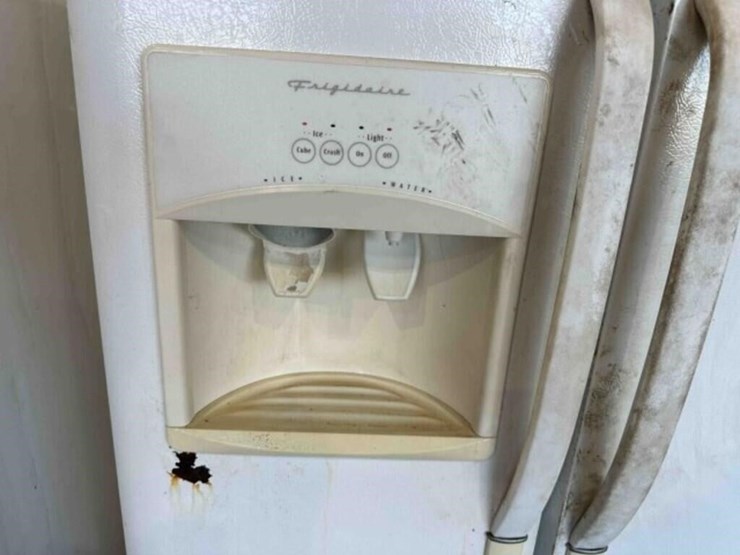 frigidaire-side/side-refrigerator/freezer-image-2