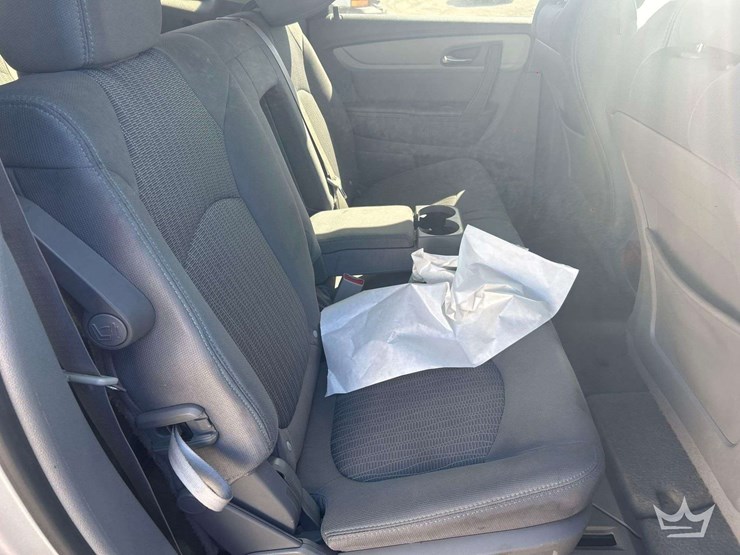 2016-chevrolet-traverse-image-25