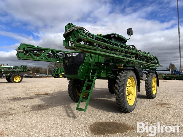 2021-john-deere-r4045-image-1
