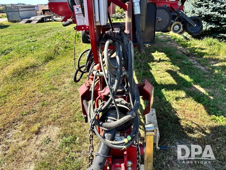 2012-case-ih-1240-image-27