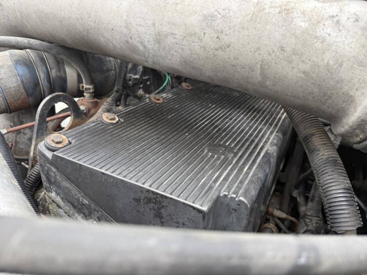 2005-international-8600-image-17