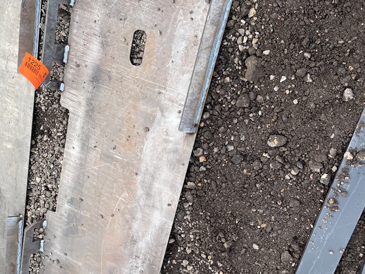 #1225-•-skidsteer-adapter-plates-image-1