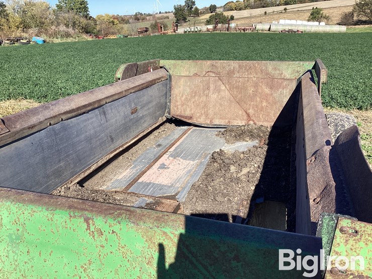 john-deere-450-image-17