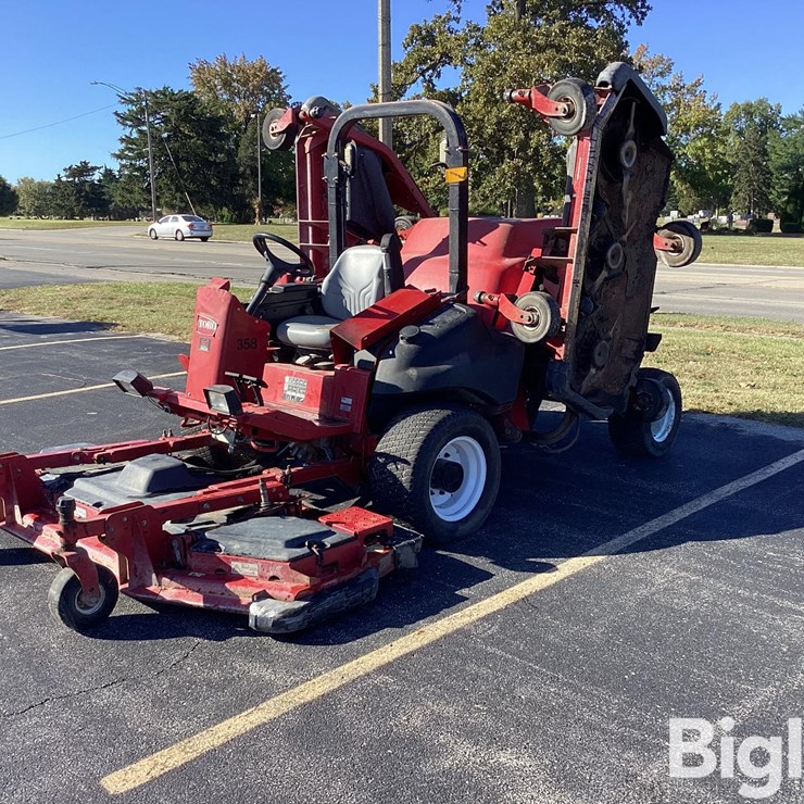 TORO GROUNDSMASTER 5900
