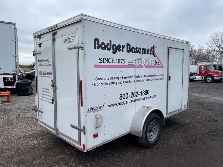 #1089-•-12'-single-axle-enclosed-trailer-(has-wi-title)-image-5