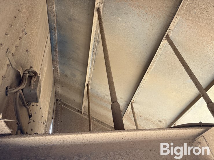 1981-alloy-t/a-grain-trailer-image-13