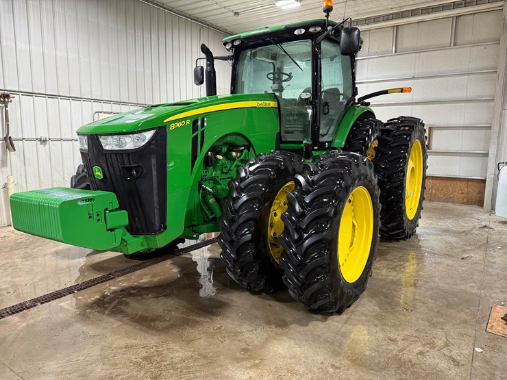 john-deere-r-image-1