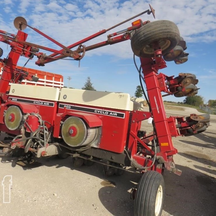 INTERNATIONAL 800 CYCLO AIR