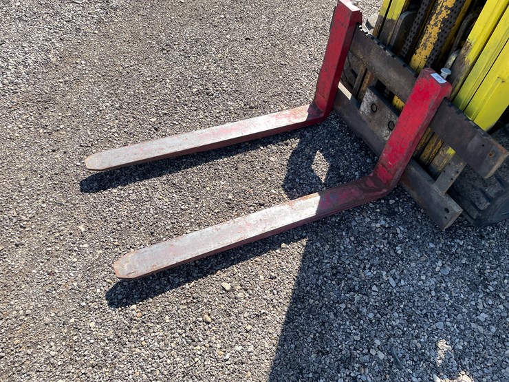 #1068-•-hyster-lp-forklift-image-10