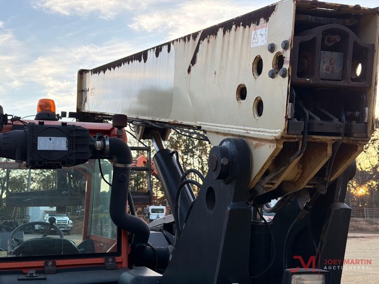 2015-jlg-g6-42a-image-17