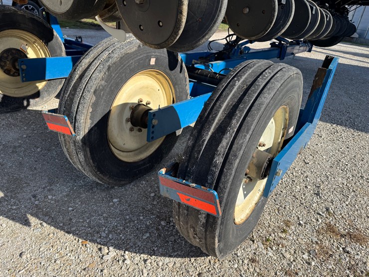 2014-kinze-3600-image-9