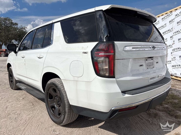 2021-chevrolet-tahoe-image-4