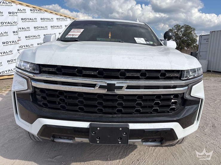2022-chevrolet-tahoe-image-24