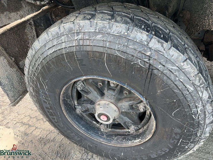 2000-international-2574-image-9