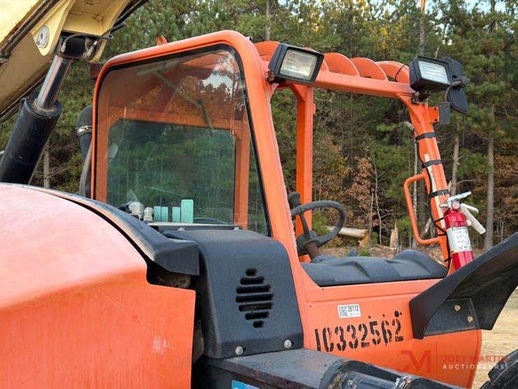 2015-jlg-g6-42a-image-28