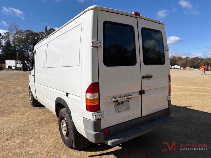 2006-dodge-sprinter-2500-image-5