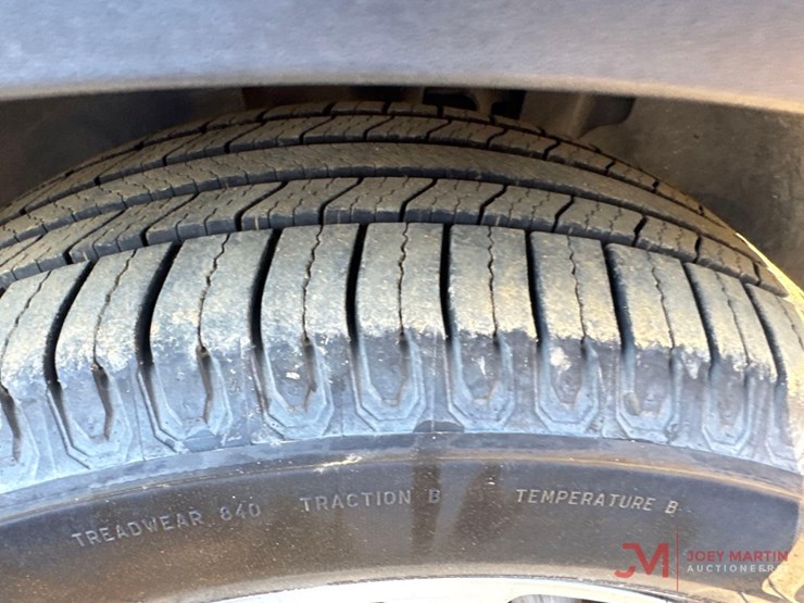 2016-ford-explorer-image-4