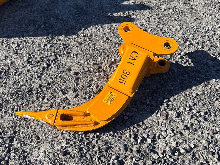 caterpillar-305-image-2