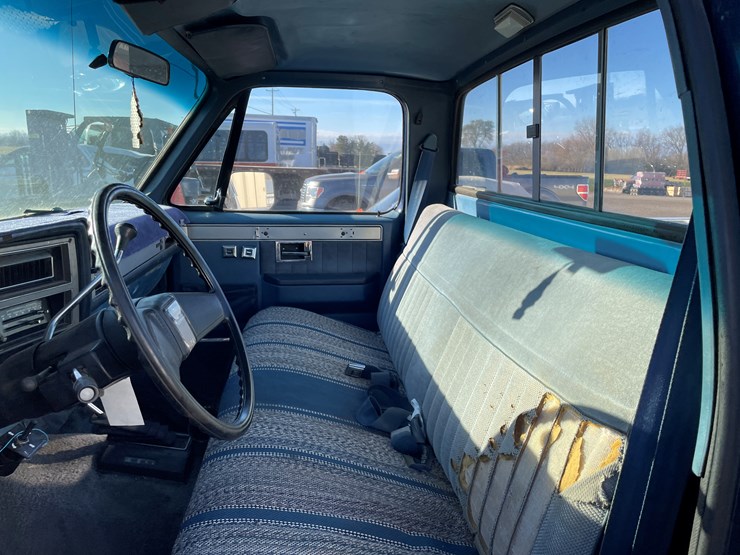 #1076-•-1985-chevy-pickup-truck-(has-wi-title)-image-28