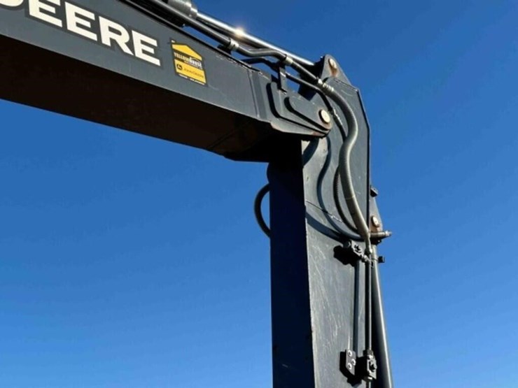 2023-john-deere-210p-excavator-image-17