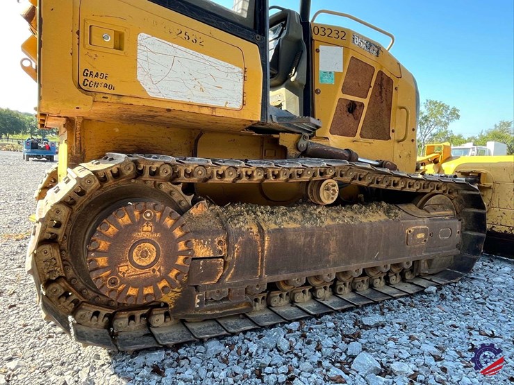 2017-caterpillar-d5k2-xl-image-11