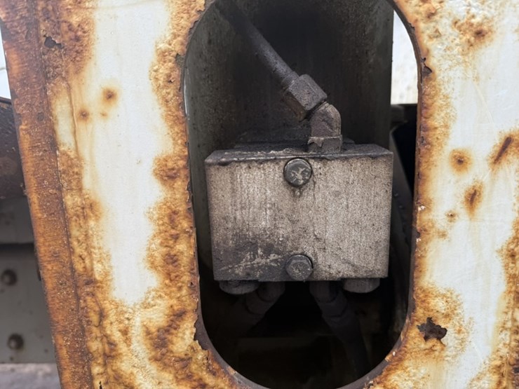 2006-caterpillar-c7-image-39