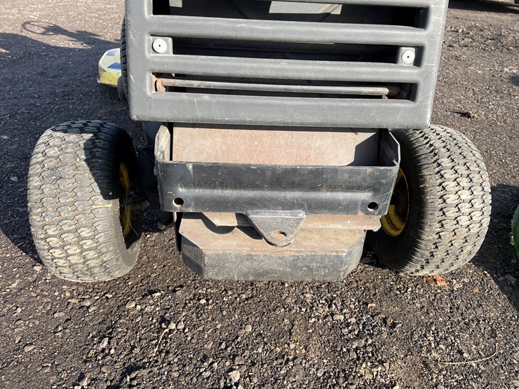 john-deere-f725-image-22