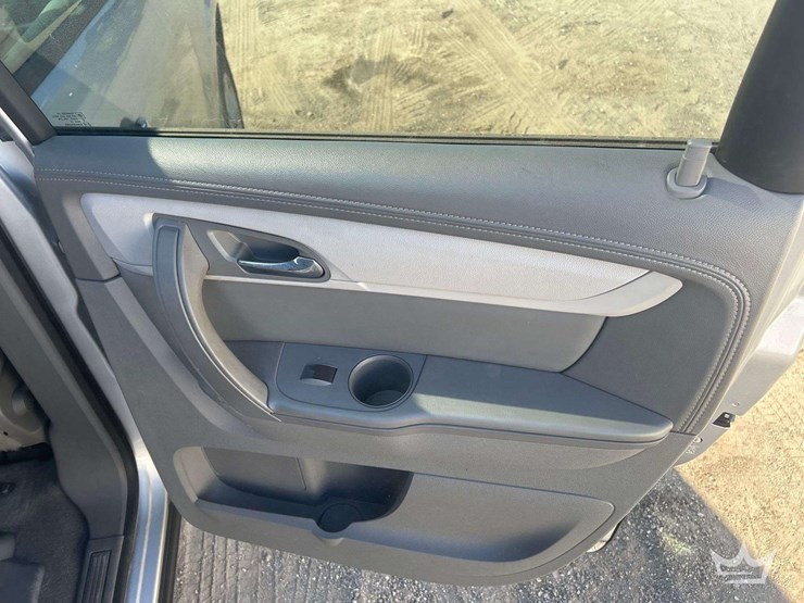 2016-chevrolet-traverse-image-24