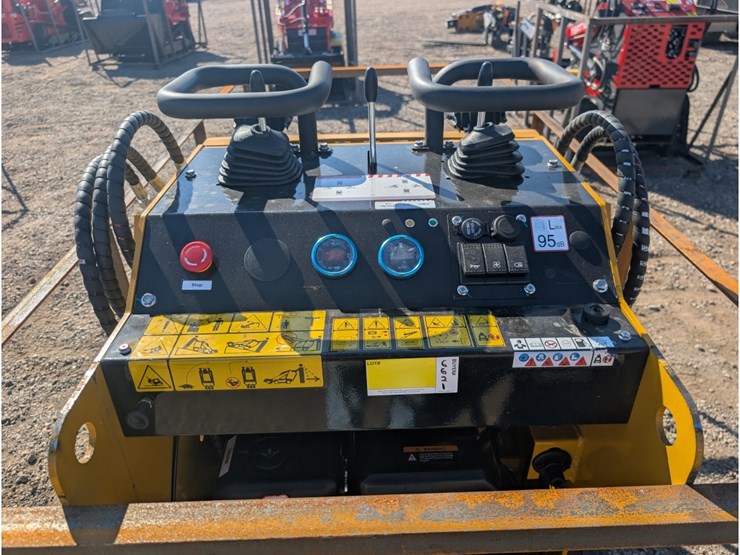 agt-mx-mrt14-mini-skid-steer-image-9