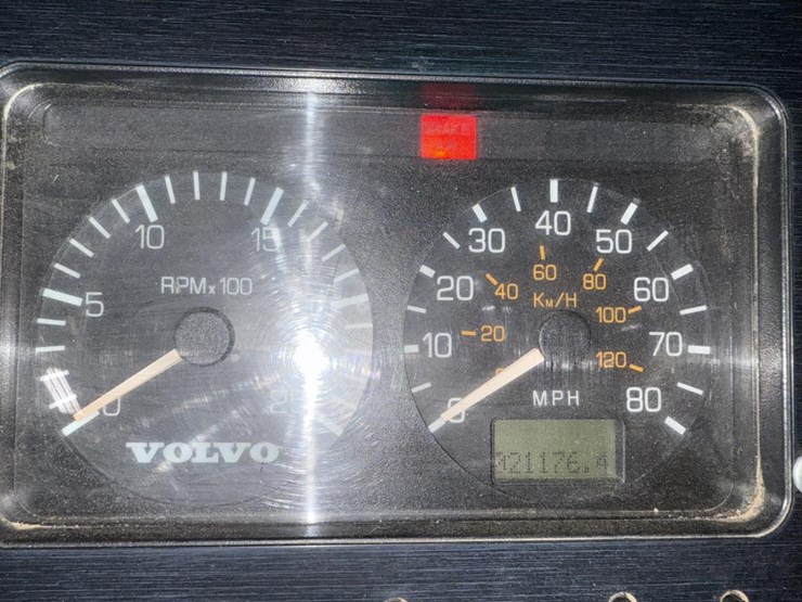 #1042-•-2000-volvo-quad-axle-dump-truck-image-7