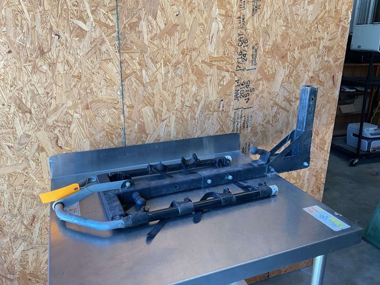 trailer-hitch-receiver-bicycle-rack-image-2