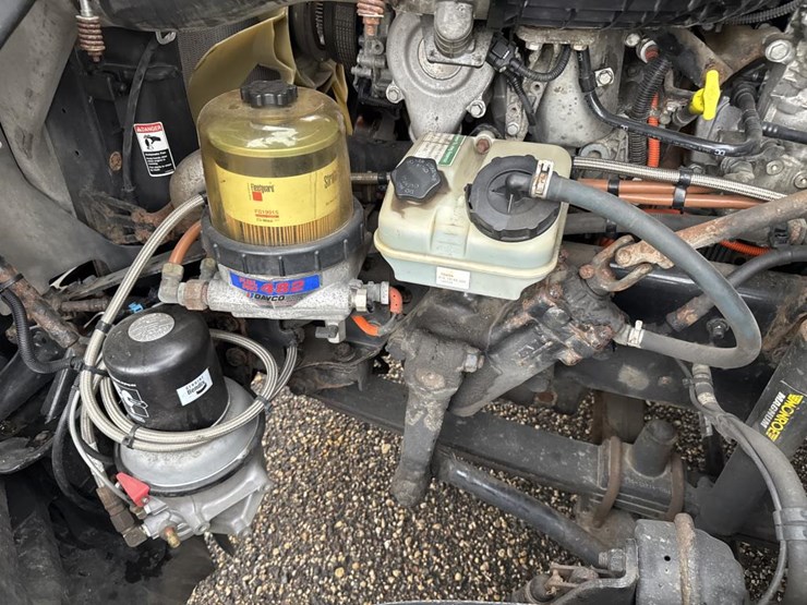 #1481-•-2015-freightliner-cascadia-day-cab-truck-tractor-image-46