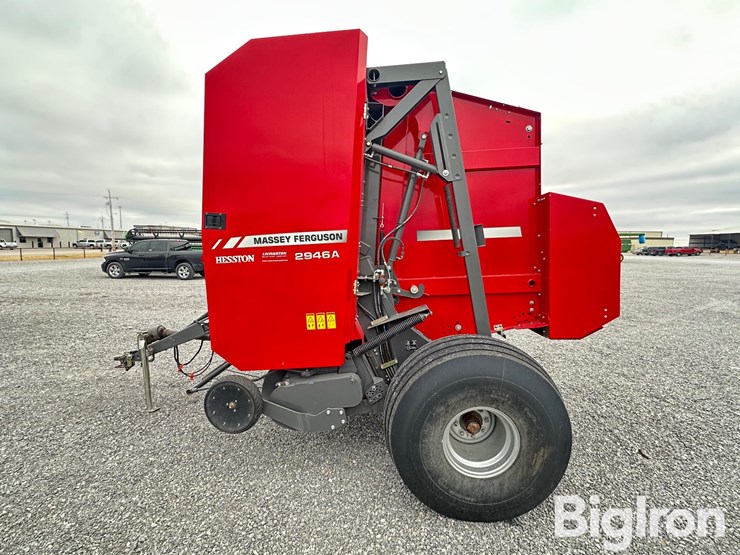 2015-massey-ferguson-2946a-image-8
